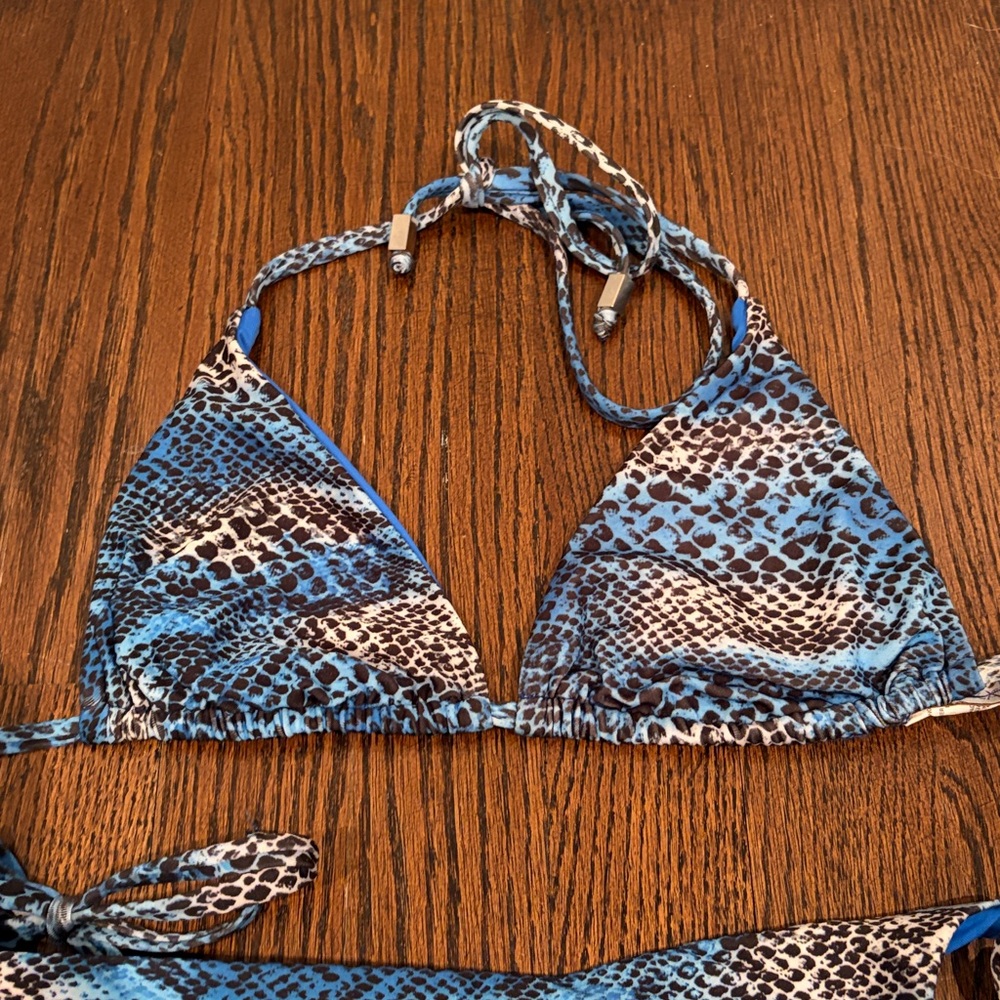 BECCA Blue and Black Bikini - Picture 5 of 7